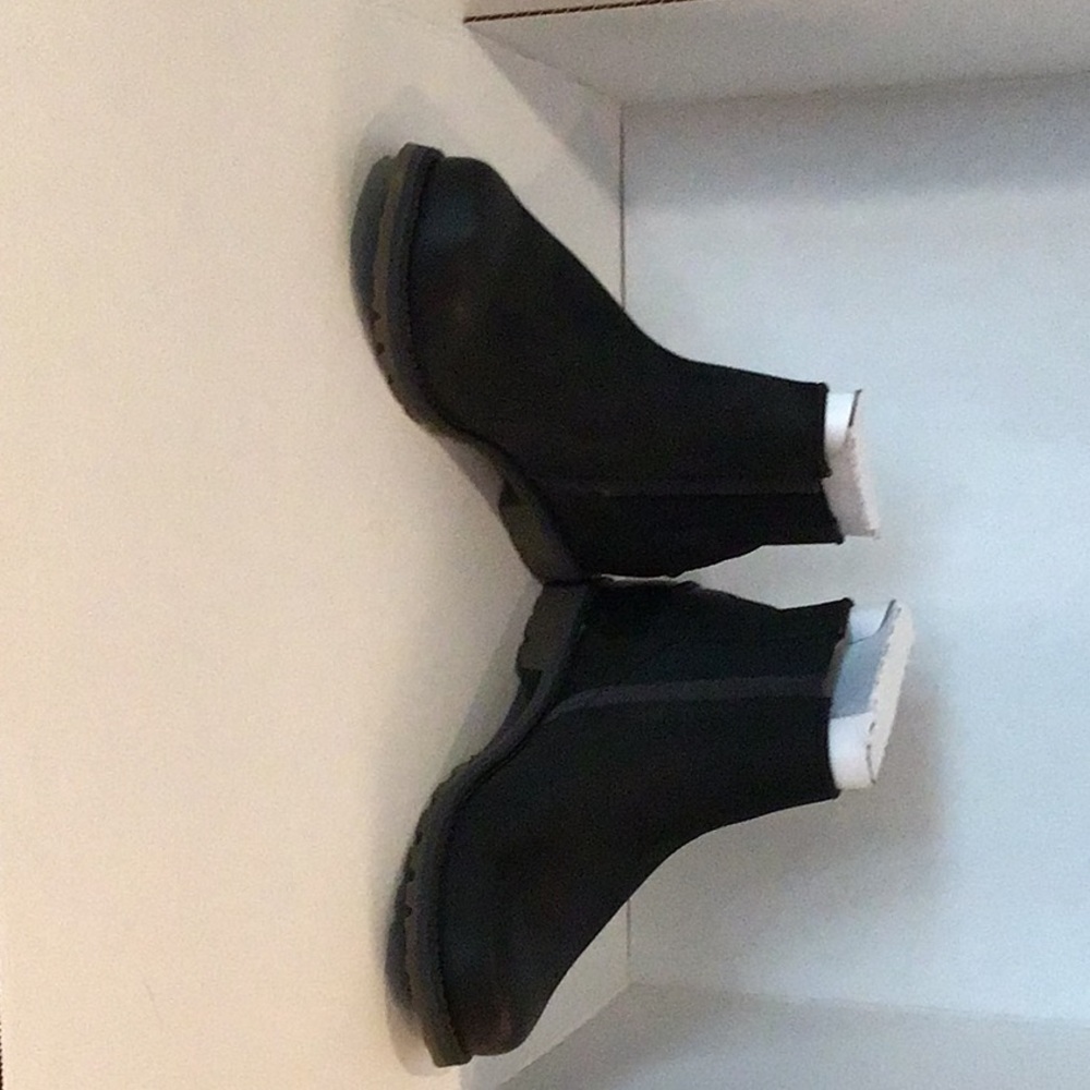 Women’s Columbia boots